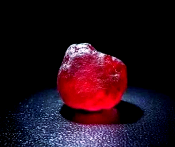 最珍贵的宝石种类是什么(最珍贵的宝石种类是什么颜色) 第2张