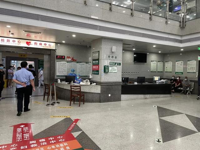 关于北京大学第六医院、医院陪诊，健康咨询黄牛票贩子挂号联系方式-的信息