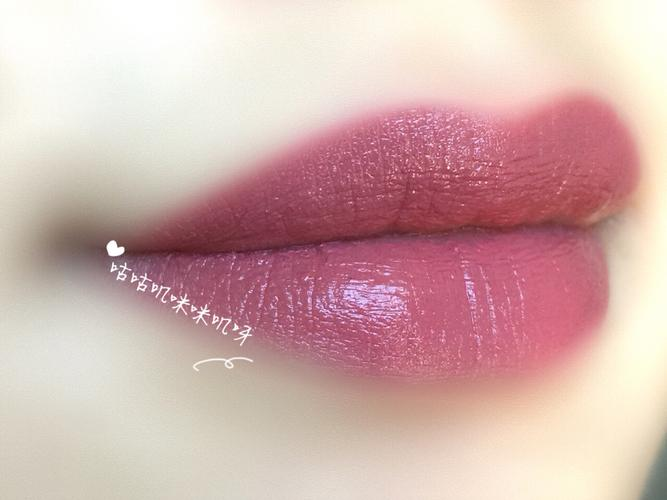 雅诗兰黛唇膏颜色(雅诗兰黛唇膏绝色由我晶缎唇膏和绝我由我缎光唇膏区别) 雅诗兰黛唇膏颜色(雅诗兰黛唇膏绝色由我晶缎唇膏和绝我由我缎光唇膏区别)