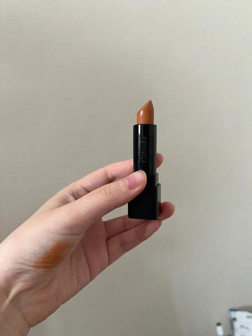 粉紫唇膏(粉红色唇膏) 粉紫唇膏(粉红色唇膏)