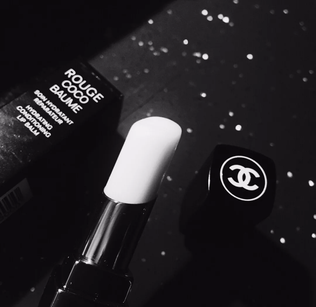 香奈儿护唇膏(香奈儿护肤品系列) 香奈儿护唇膏(香奈儿护肤品系列)