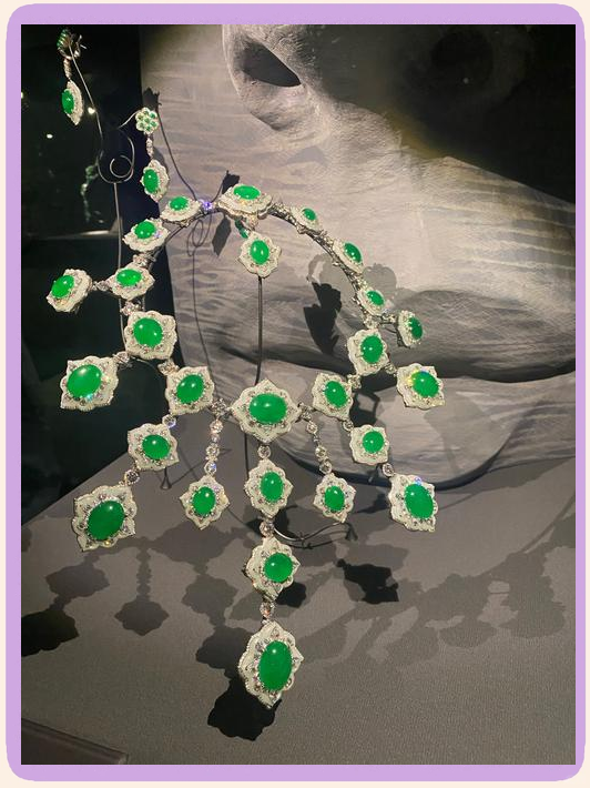 翡翠珠宝展示图片欣赏高清(翡翠珠宝展示图片欣赏高清大图) 第2张