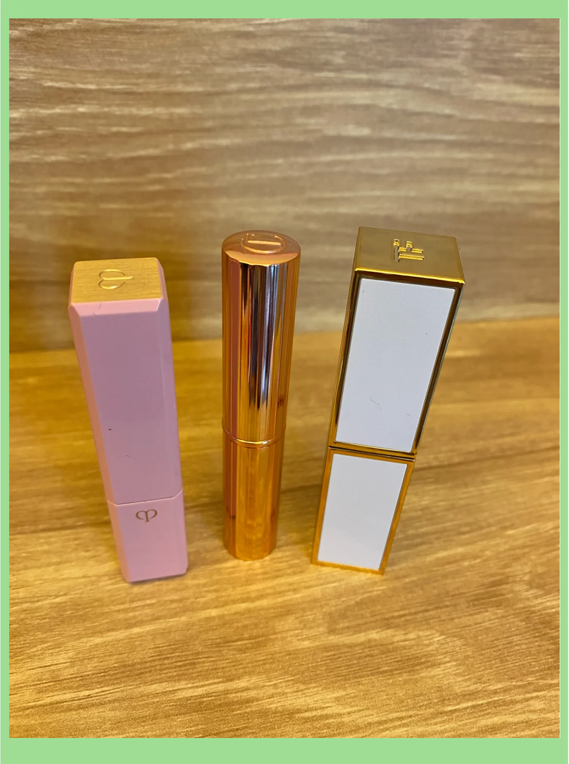 润唇膏擦眉毛(唇油可以当唇膏用吗)