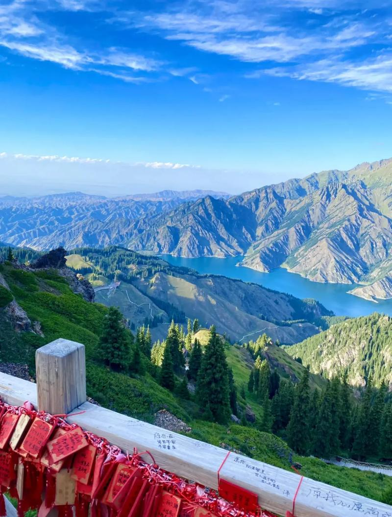 自驾新疆天山天池一日游