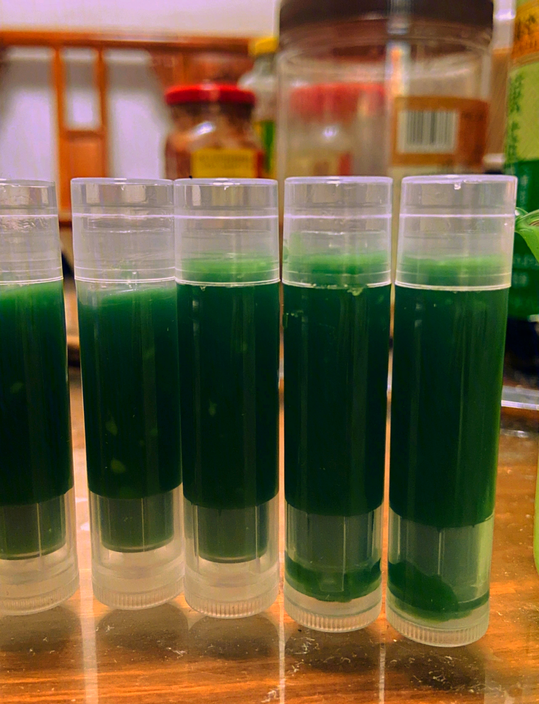 唇膏如何制作(唇膏如何制作视频教程) 唇膏如何制作(唇膏如何制作视频教程)