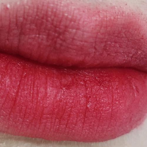 唇膏黄(唇膏用完了怎么把剩下的部分推出来) 唇膏黄(唇膏用完了怎么把剩下的部分推出来)