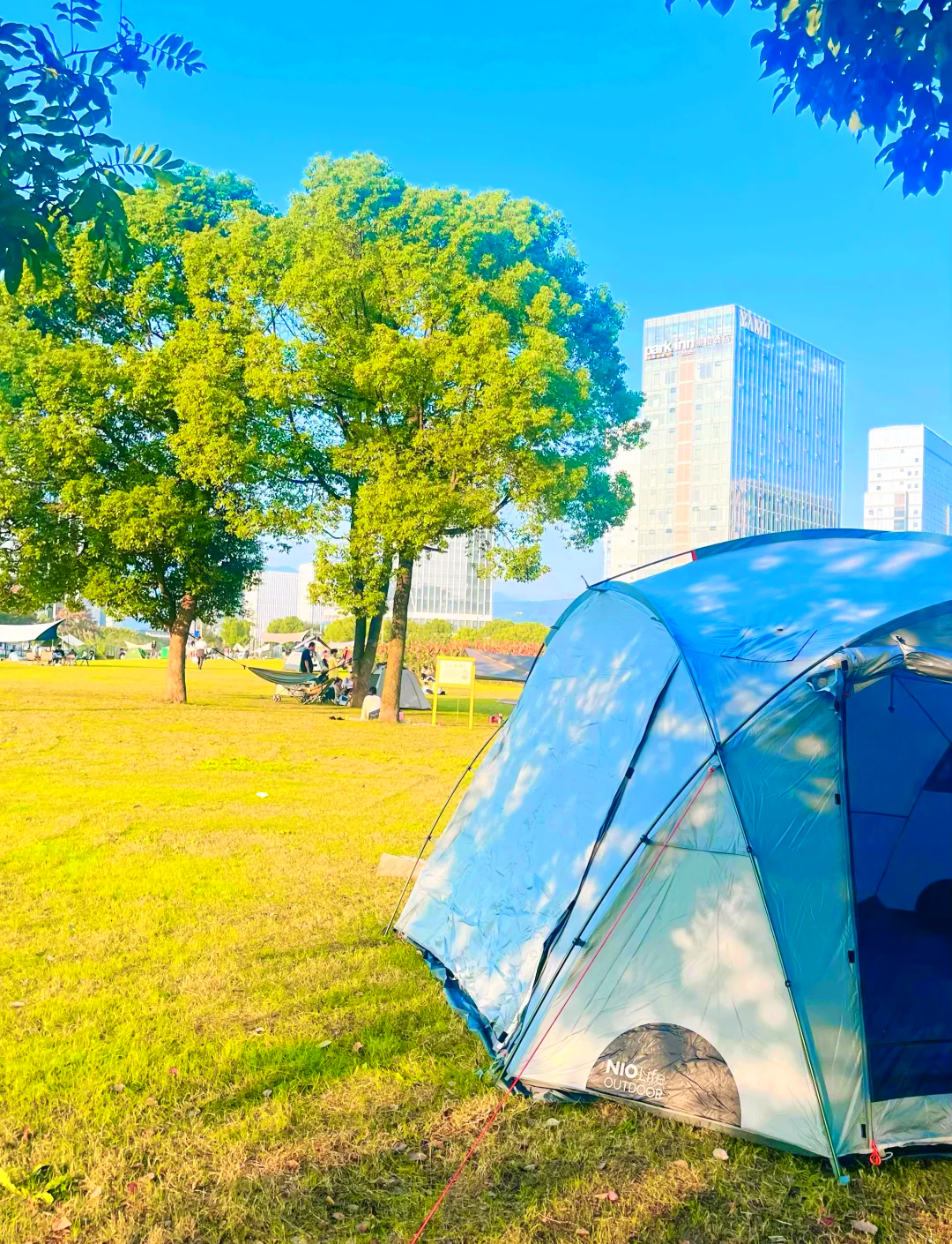 富阳银湖公园大草坪图片