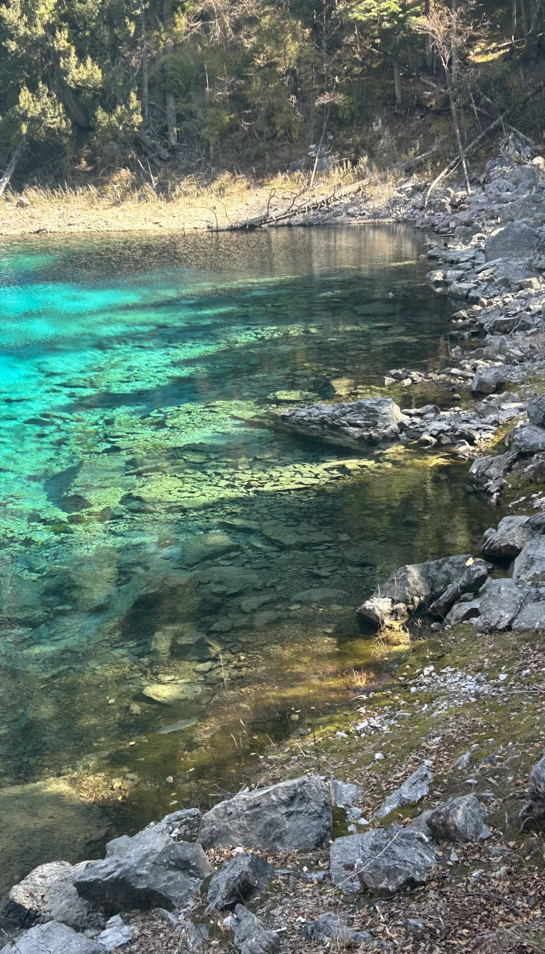 九寨沟五彩湖介绍图片