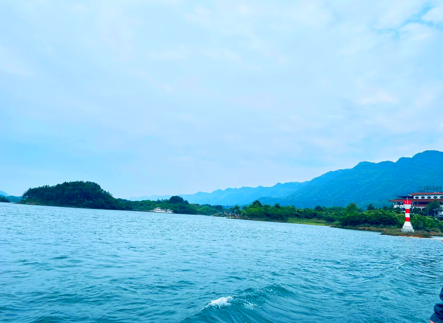 仙岛湖东线图片