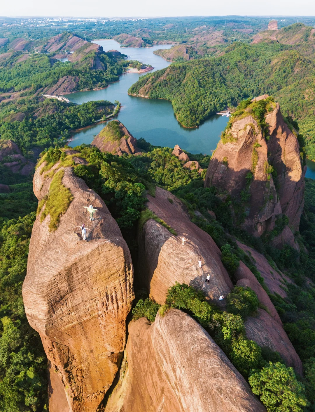 江西瑰宝 十大奇观 震撼登场相关图片3