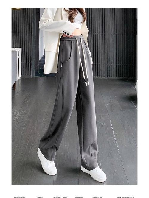 侯明昊后台易服被直播了